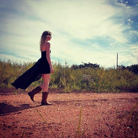 Meet your Posher - Picture 13 of 16